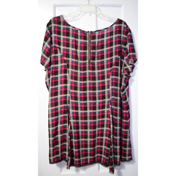 Torrid Plaid Frayed Hem Top size 1x - Picture 2 of 3